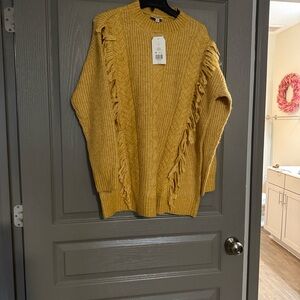 Wonderly Golden Knit Pullover